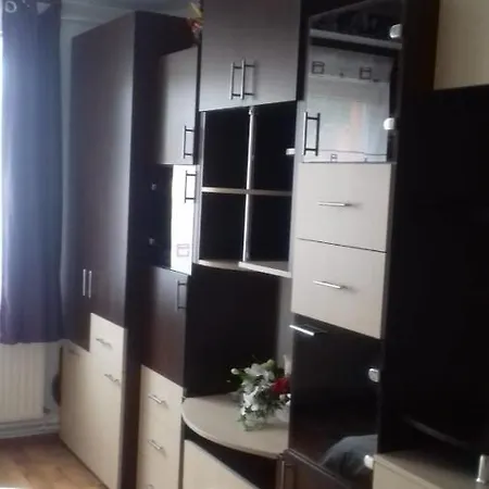 Alexandra 's Studio *